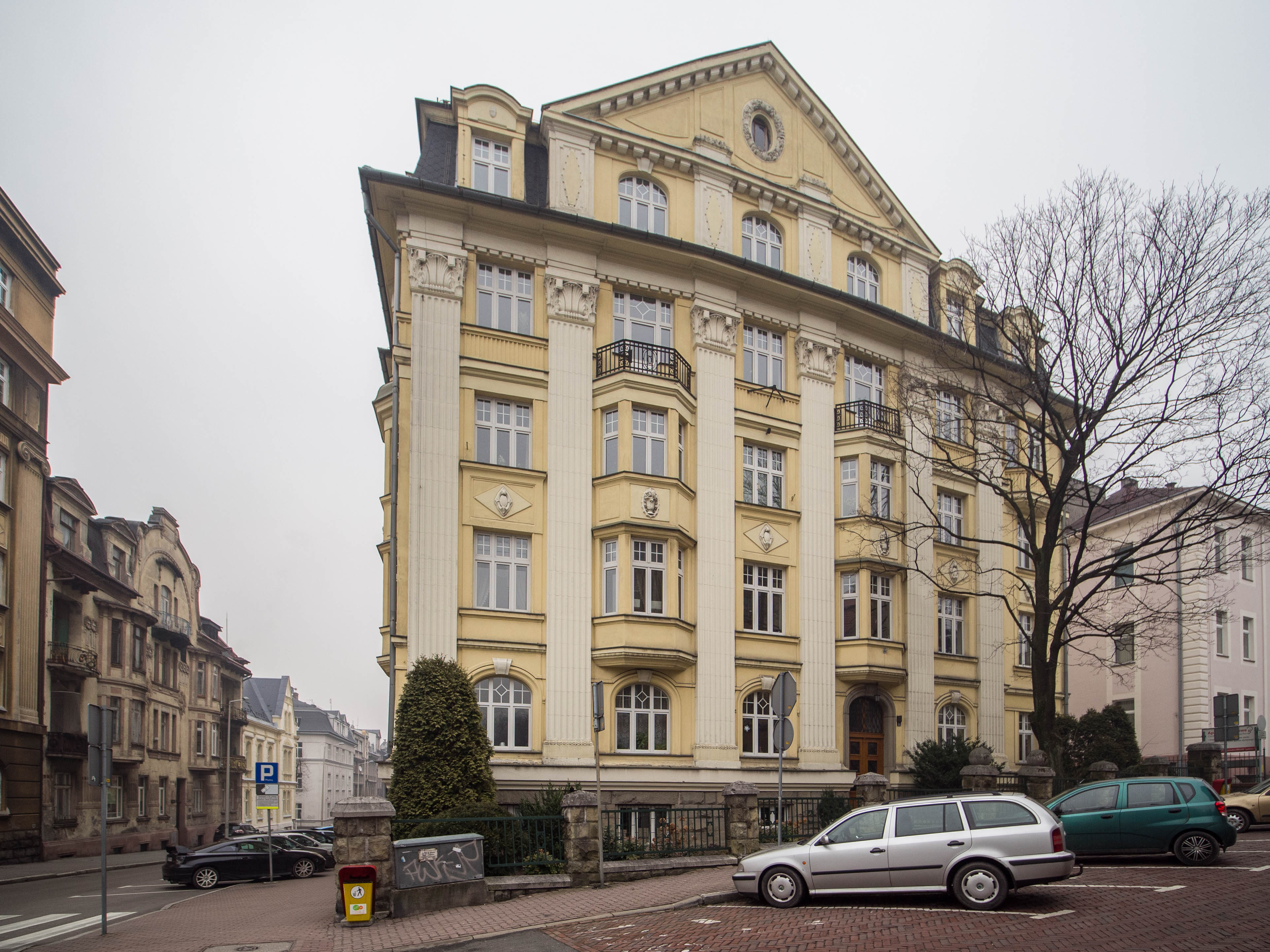 budynek Krajowej Informacji Skarbowej w Bielsku-Białej przy ulicy Sixta